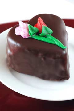 chocolate heart shaped mini wedding cake