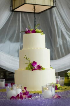 huge wedding cakes