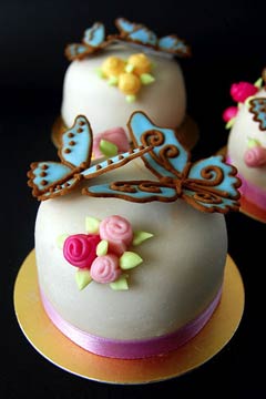 creative mini wedding cake