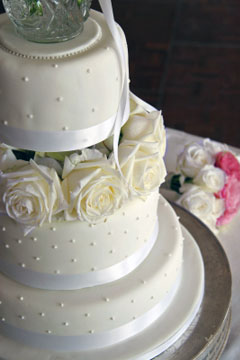 traditional wedding cakes