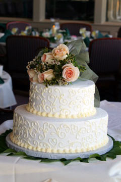 two tiered round wedding cake