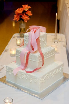 three tiered square wedding cake