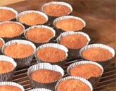 make your own wedding cake