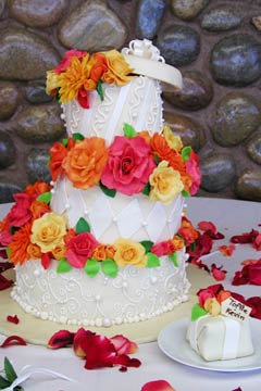 white topsy turvy cakes
