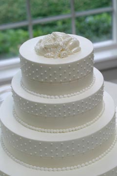 white wedding cakes