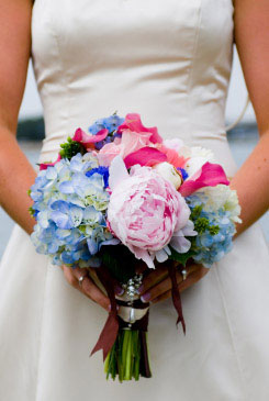blue bridal bouquet pictures 5