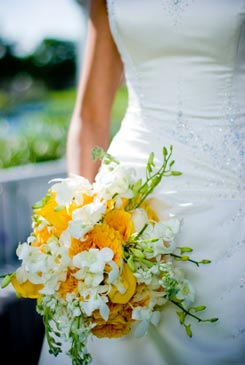yellow bridal bouquet pictures