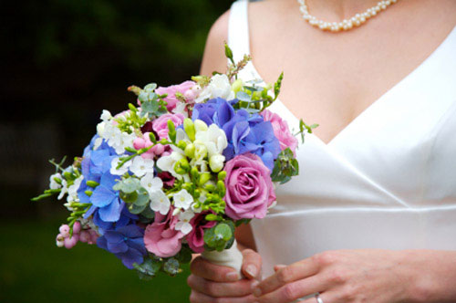 blue bridal bouquet pictures 4