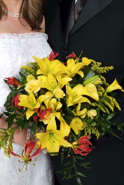 yellow bridal bouquet pictures